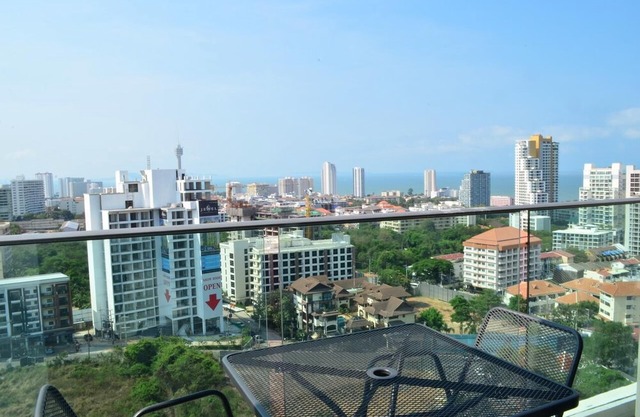 Sea View Apartment @The Point Pratumnak #2