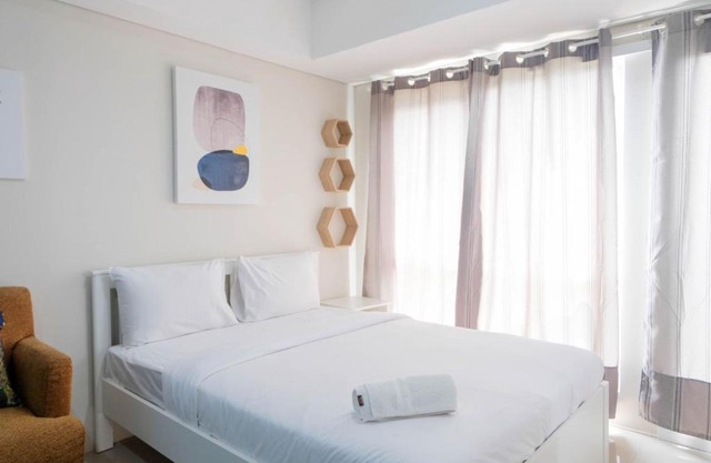 Stylish and Convenient Studio Bintaro Plaza Apartment By Travelio