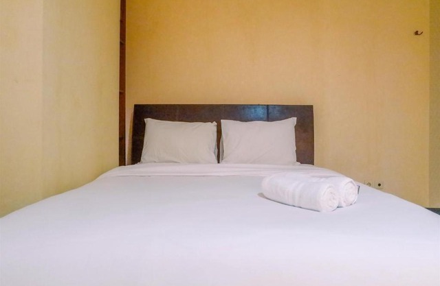 Very Spacious 3BR High Floor Taman Beverly Apartment By Travelio