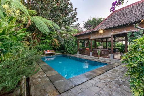 Villa Mulyono 