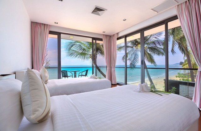 Villa U - Luxury Beachfront Villa