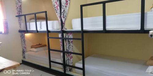 Racha Thewa Hostel | บ้านโอเค โฮสเทล OK HOME hostel