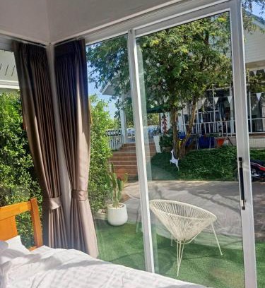 Chiang Khan Hotel | ภูฝ้ายวิลล่า Phufai villa