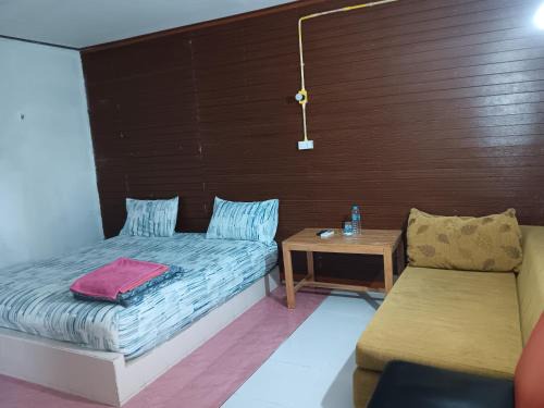 Khlong Thom Hostel | เพชรมาลีรีสอร์ท