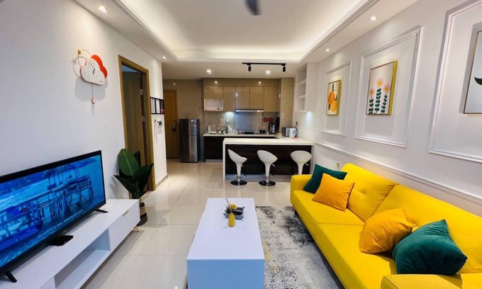 Central District Apartment | 100 m² Apartment ∙ 1 bedroom ∙ 2 guests