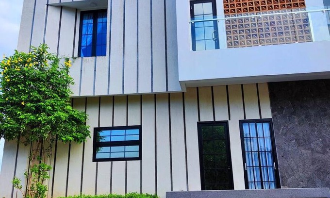 West Cirebon House | 100 m² House ∙ 2 bedrooms ∙ 4 guests