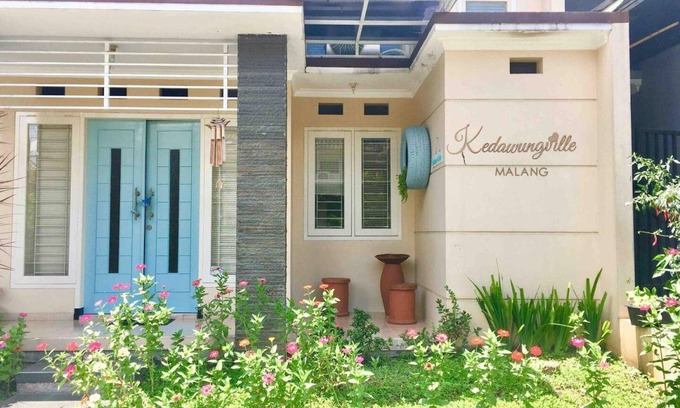 Malang House | 100 m² House ∙ 3 bedrooms ∙ 6 guests