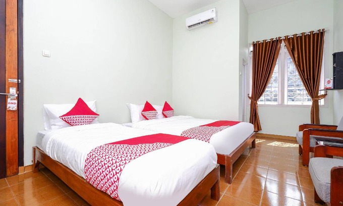 Surakarta Hotel | 12 m² Hotel ∙ 3 guests