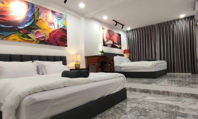 Chom Phon House | 132 m² House ∙ 4 bedrooms ∙ 10 guests