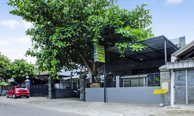 Tulungagung Hotel | 14 m² Hotel ∙ 2 guests