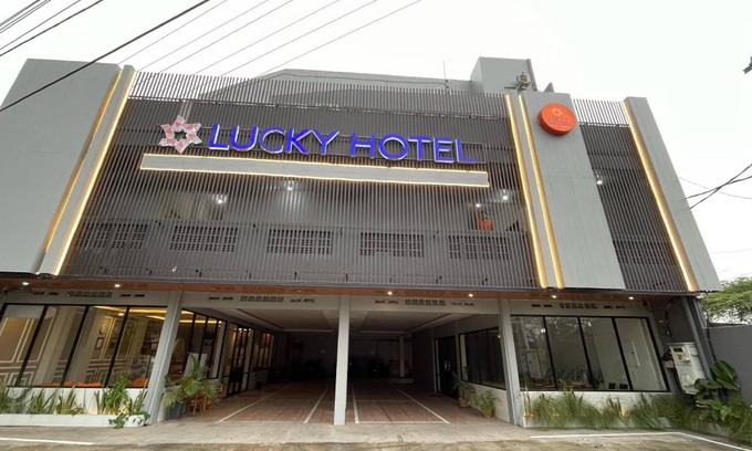 Purwodadi Hotel | 14 m² Hotel ∙ 4 guests