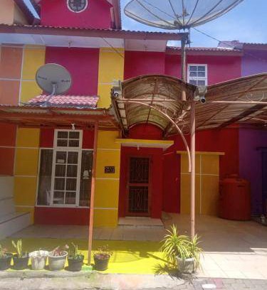 Berastagi Villa | 140 m² Villa ∙ 4 bedrooms ∙ 14 guests
