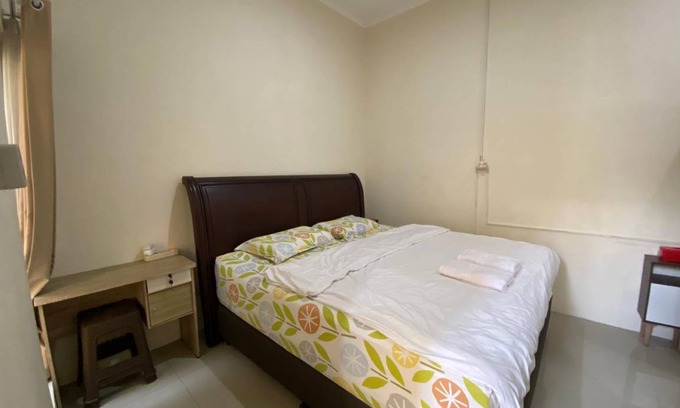 Sidoarjo House | 144 m² House ∙ 3 bedrooms ∙ 6 guests