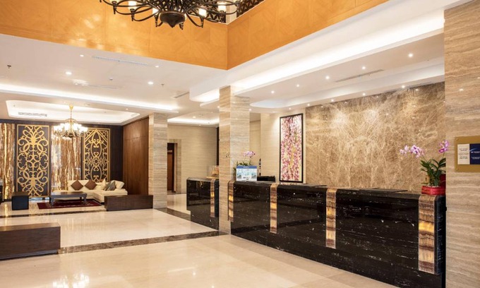 Banjarmasin Hotel | 145 m² Hotel ∙ 3 bedrooms ∙ 127 guests