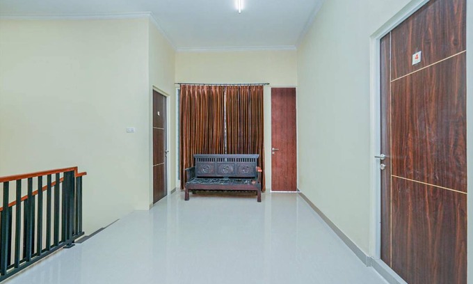Suko Manunggal Hotel | 15 m² Hotel ∙ 10 guests