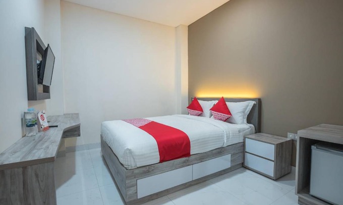 Tanjung Duren Utara Hotel | 15 m² Hotel ∙ 10 guests