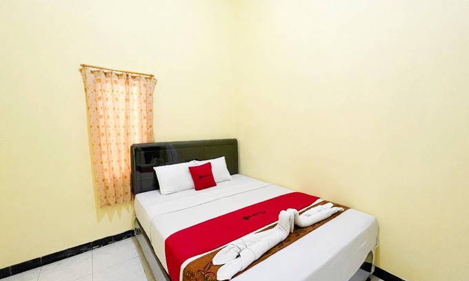 Blitar Hotel | 15 m² Hotel ∙ 2 guests