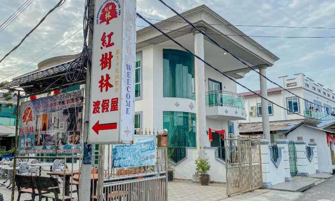 Kukup Hotel | 15 m² Hotel ∙ 5 guests