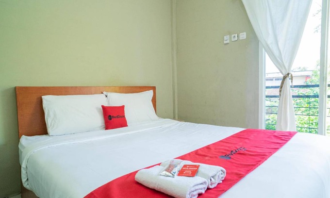 Bojonegoro Hotel | 16 m² Hotel ∙ 2 guests