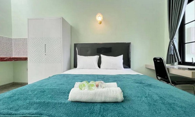 Mertoyudan Hotel | 16 m² Hotel ∙ 2 guests