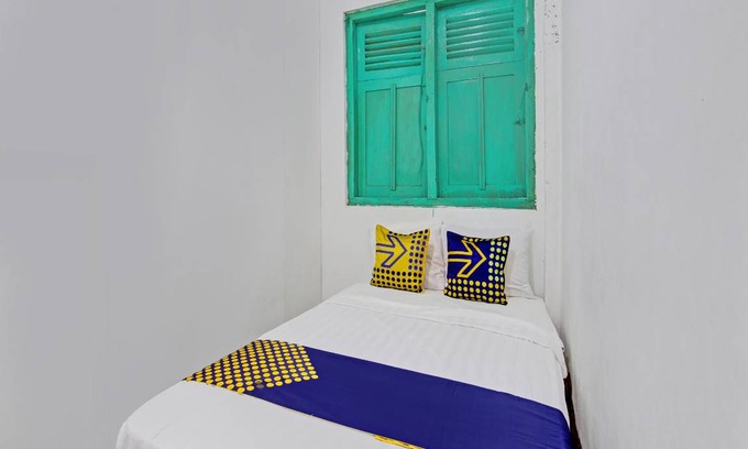 Semarang Hotel | 16 m² Hotel ∙ 2 guests