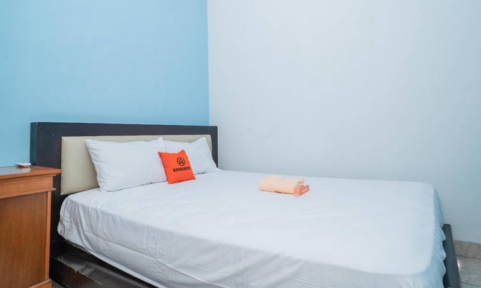 Bekasi Hotel | 16 m² Hotel ∙ 2 guests