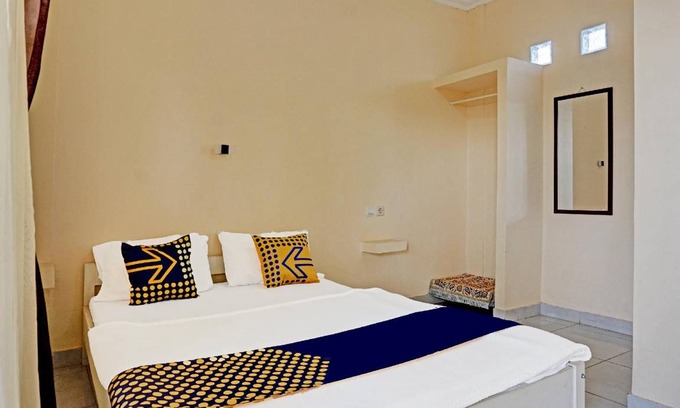 Bogor Hotel | 16 m² Hotel ∙ 2 guests