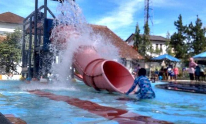 Megamendung Hotel | 16 m² Hotel ∙ 3 guests