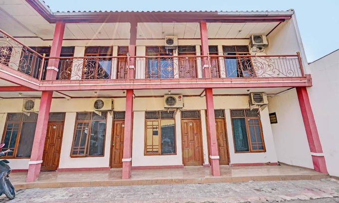 Cileunyi Hotel | 16 m² Hotel ∙ 3 guests