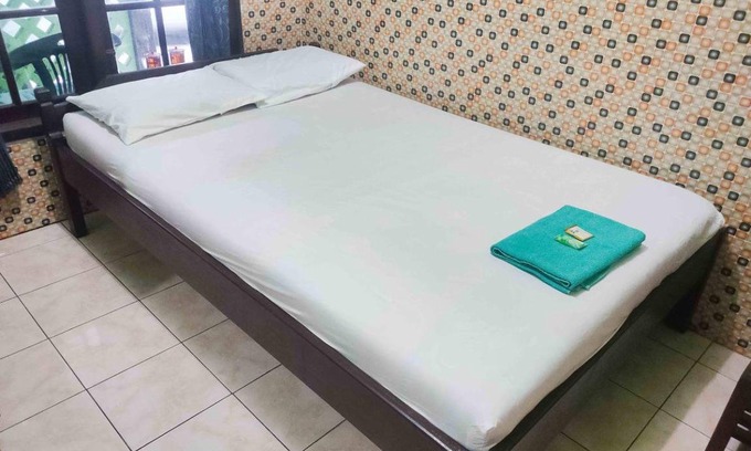 Pakem Hotel | 16 m² Hotel ∙ 3 guests