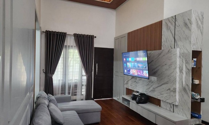 Ungaran House | 160 m² House ∙ 3 bedrooms ∙ 6 guests