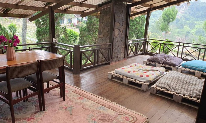 Pasirjambu Resort | 168 m² Resort ∙ 4 bedrooms ∙ 13 guests
