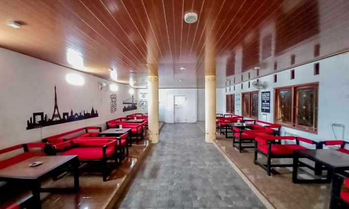 Nganjuk Hotel | 18 m² Hotel ∙ 2 guests