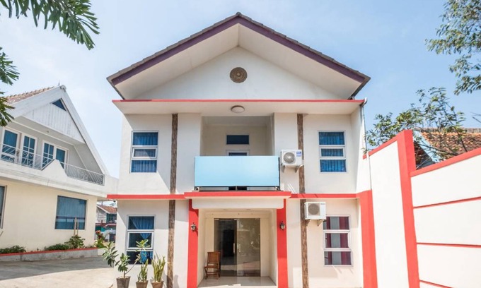 Garut Hotel | 18 m² Hotel ∙ 6 guests