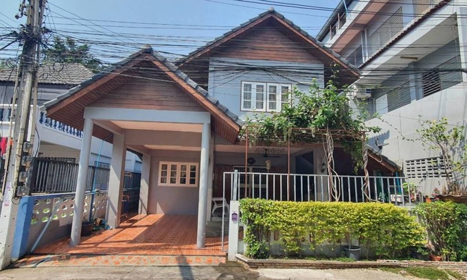 Saen Suk House | 184 m² House ∙ 6 bedrooms ∙ 14 guests