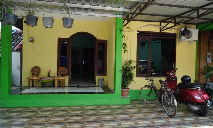 Prambanan Apartment | 20 m² Apartment ∙ 3 bedrooms ∙ 4 guests