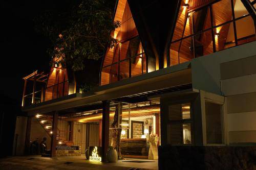 Jember Hotel | 20 m² Hotel ∙ 2 guests