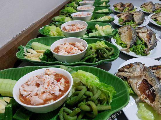 Pak Chong Hotel | 20 m² Hotel ∙ 3 guests