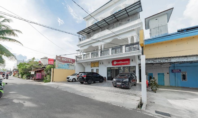 Buntok Hotel | 20 m² Hotel ∙ 4 guests