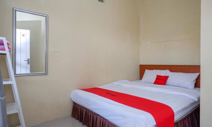 Wonosobo Hotel | 20 m² Hotel ∙ 4 guests