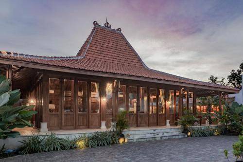 Laweyan Bed & Breakfast | 200 m² Bed and breakfast ∙ 3 bedrooms ∙ 9 guests