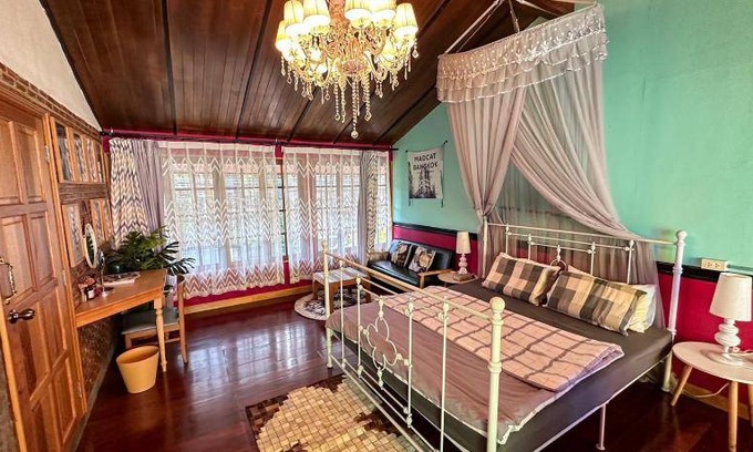 Khlong Tan Nuea Bed & Breakfast | 200 m² Bed and breakfast ∙ 7 bedrooms ∙ 15 guests