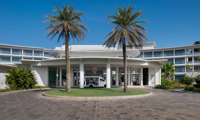 Pasauran Hotel | 200 m² Hotel ∙ 2 bedrooms ∙ 127 guests