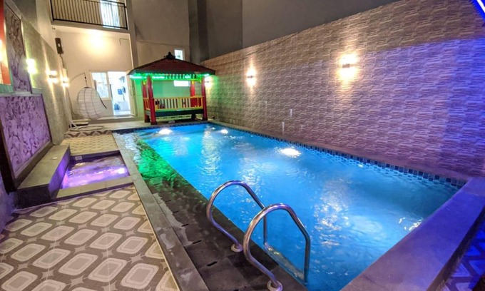 Sidomulyo Villa | 200 m² Villa ∙ 6 bedrooms ∙ 16 guests