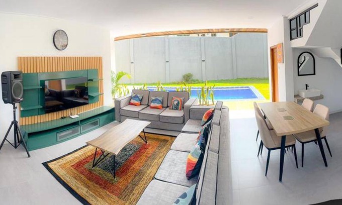 Cisarua Resort | 250 m² Resort ∙ 4 bedrooms ∙ 15 guests