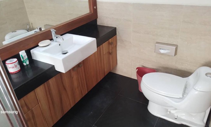 Ciawi House | 270 m² House ∙ 2 bedrooms ∙ 6 guests