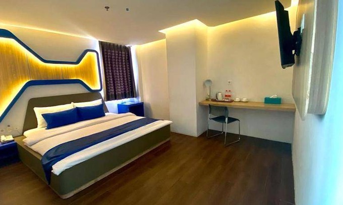 Ambon Hotel | 29 m² Hotel ∙ 10 guests
