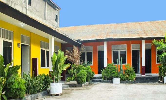 Kupang Hotel | 30 m² Hotel ∙ 10 guests
