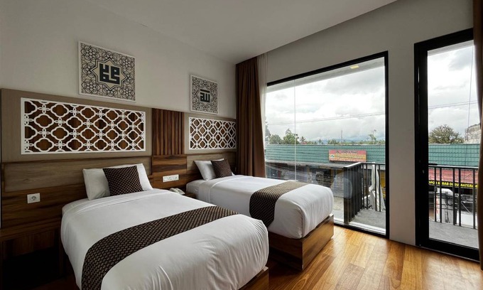 Bukittinggi Hotel | 30 m² Hotel ∙ 5 guests