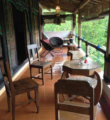 Pacitan Bed & Breakfast | 300 m² Bed and breakfast ∙ 2 bedrooms ∙ 6 guests